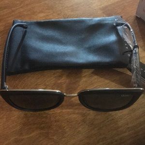 Quay Australia Accessories - NWT Quay sunglasses Quay Australia Accessories - NWT Quay sunglasses